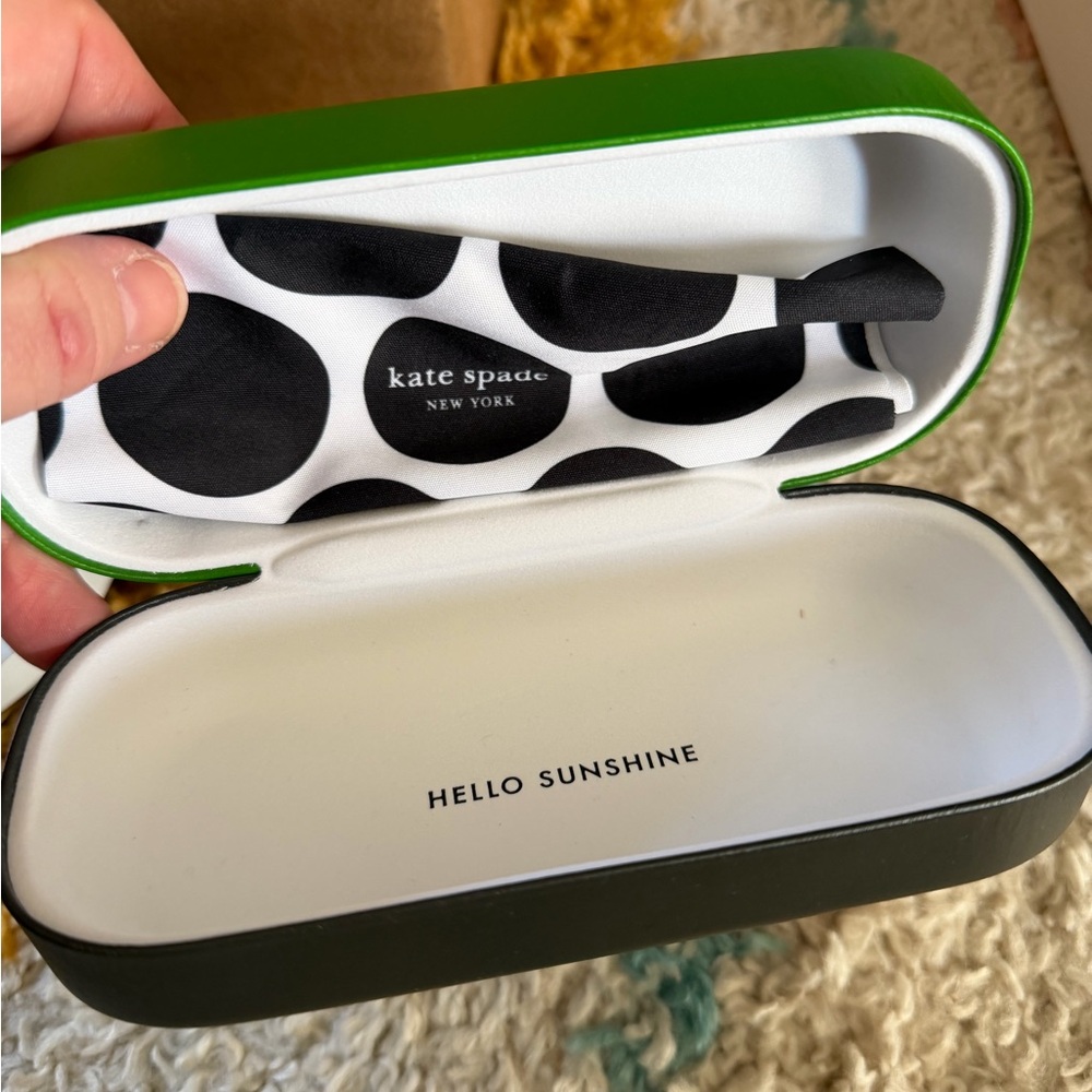 Authentic New Kate Spade New York Cat Eye Sunglasses Cream Frame Spade Detail - Picture 5 of 9